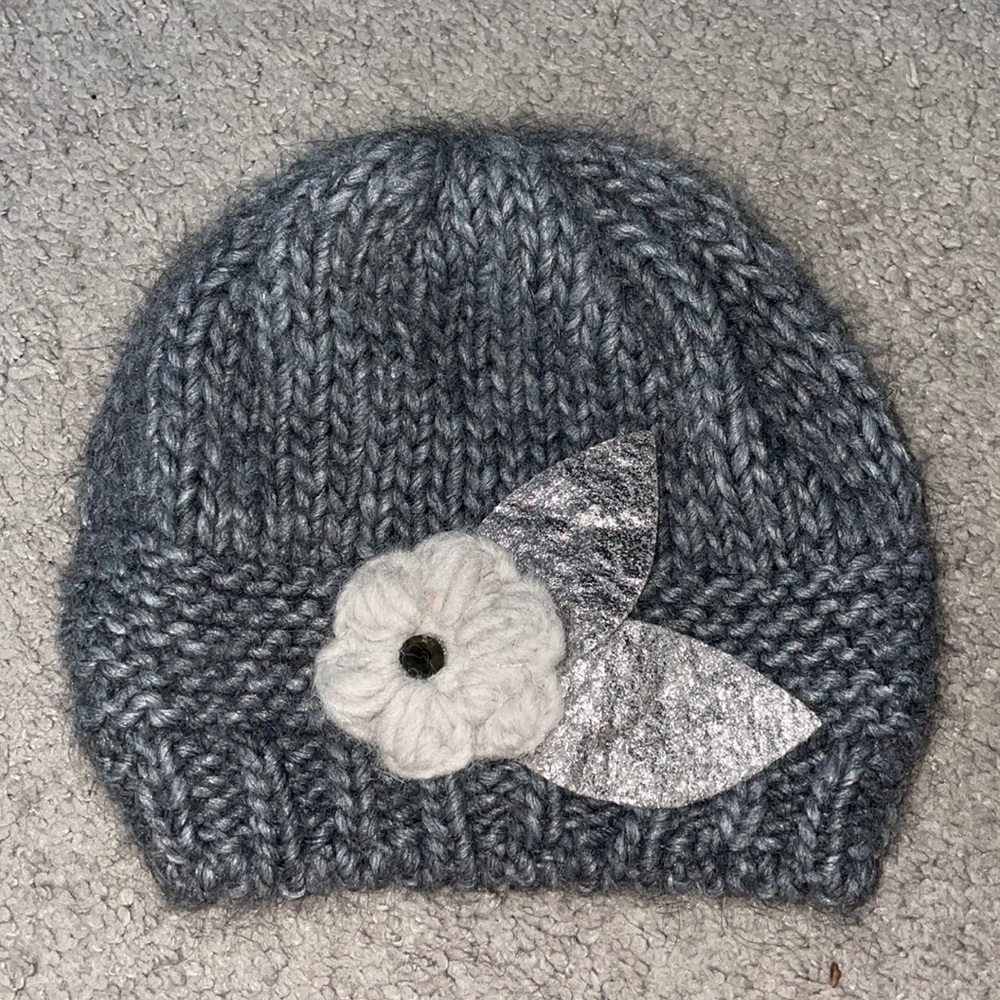 🏷️5 for $25🏷️ Girls wool beanie, made in Italy, 4T